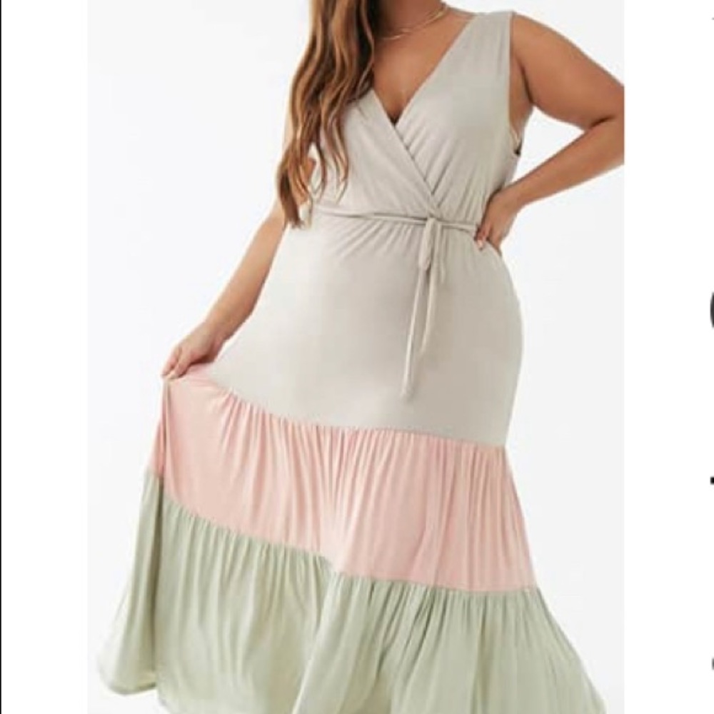 Plus Size Tiered Colorblock Maxi Dress